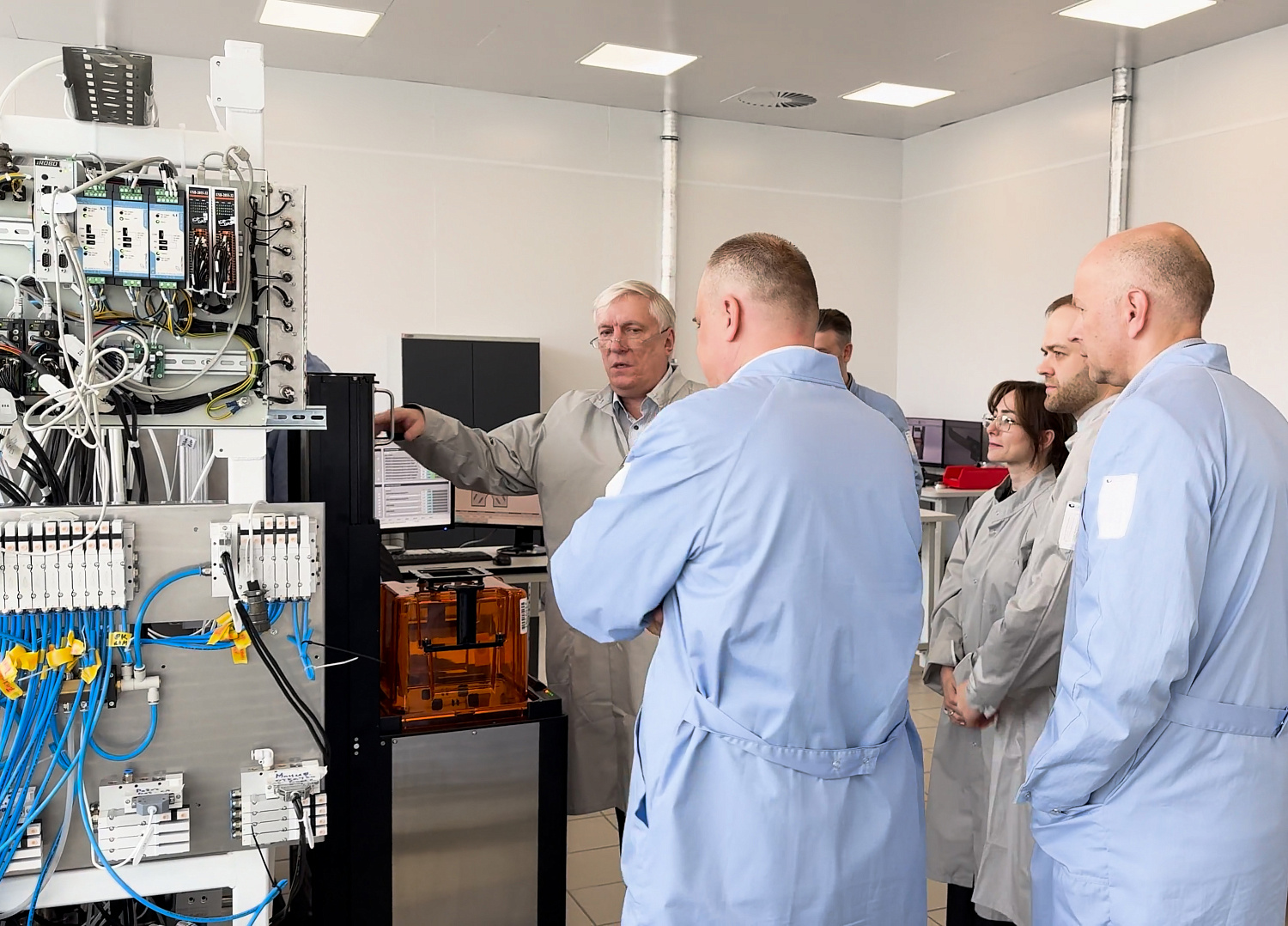 Представители Минпромторга России посетили НИИТМ